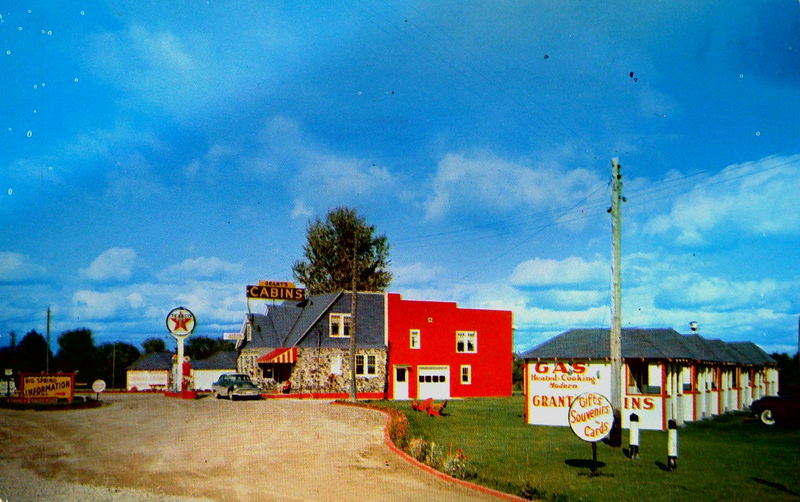 Grants Modern Tourist Cabins - Old Postcard (newer photo)